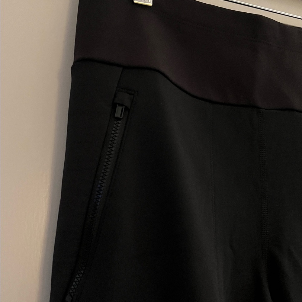 NWT Athleta | Peak Hybrid Fleece Flare Pants | Black | Size MP - Picture 8 of 16